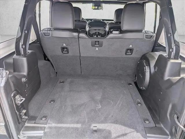 2021 Jeep Wrangler Sahara Altitude 4x4