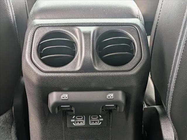 2021 Jeep Wrangler Sahara Altitude 4x4