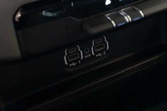 2024 Ram 1500 Laramie Crew Cab 4x2 5'7" Box