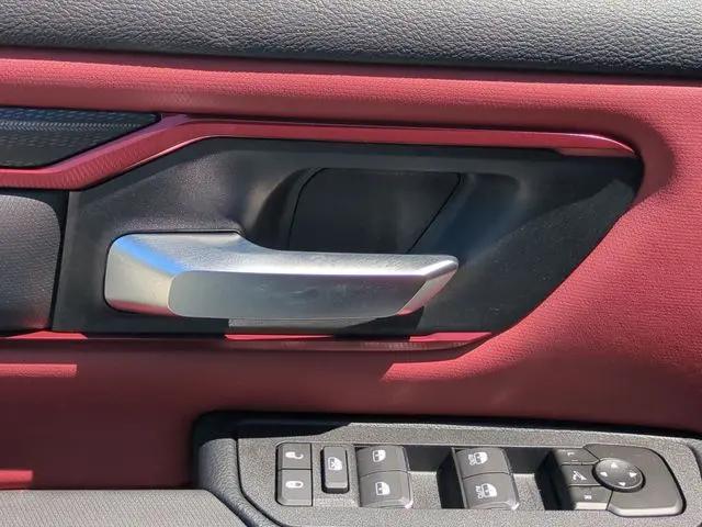 2026 Ram 1500 Rebel Crew Cab 4x4 5'7" Box