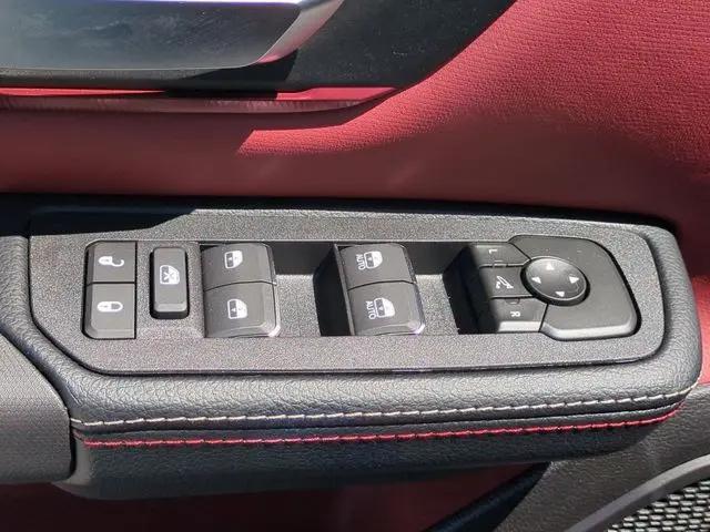2026 Ram 1500 Rebel Crew Cab 4x4 5'7" Box