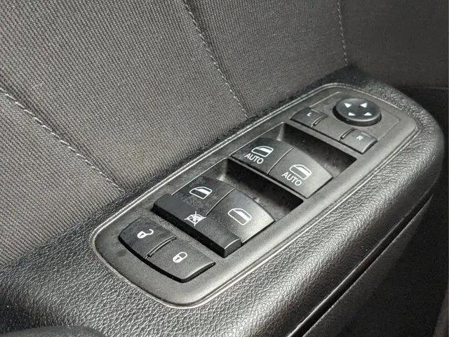 2021 Dodge Charger SXT RWD