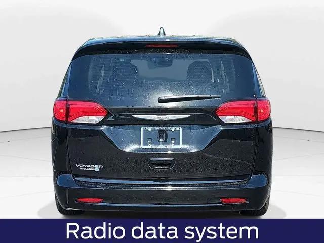 2024 Chrysler Voyager LX