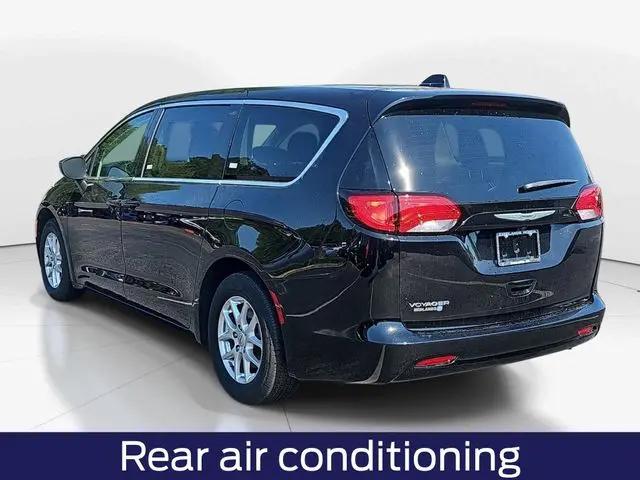 2024 Chrysler Voyager LX