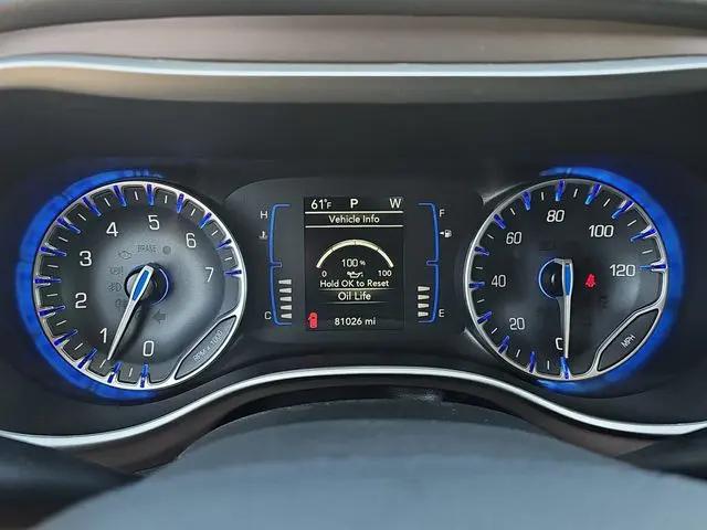2024 Chrysler Voyager LX