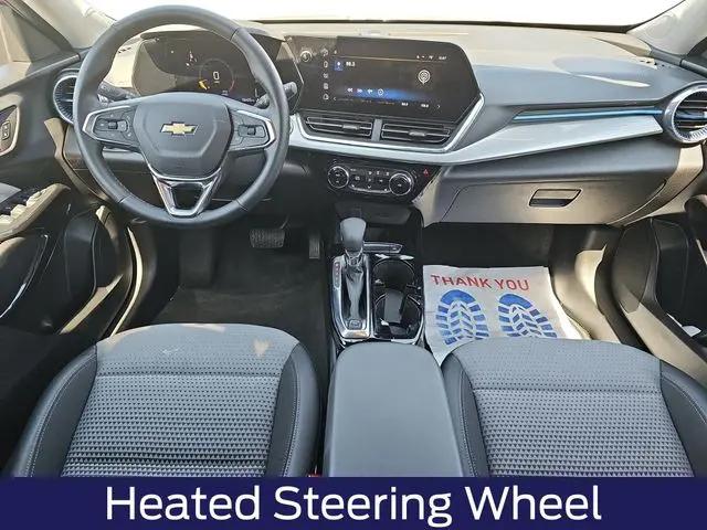 2025 Chevrolet Trax FWD LT