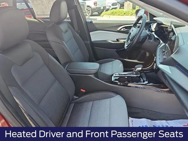 2025 Chevrolet Trax FWD LT