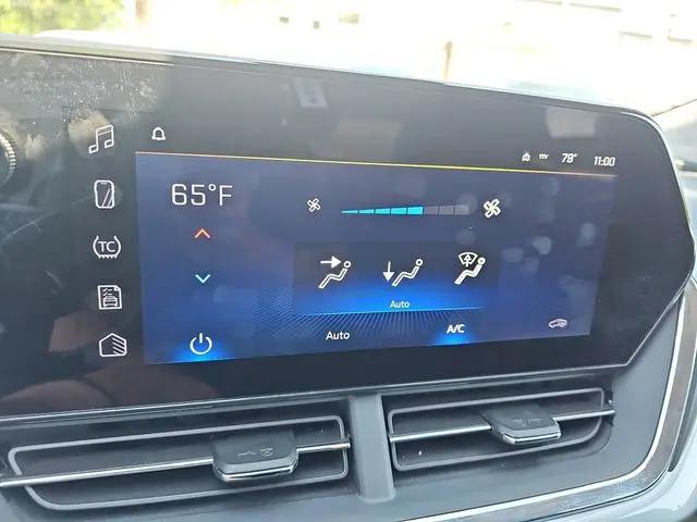 2025 Chevrolet Trax FWD LT