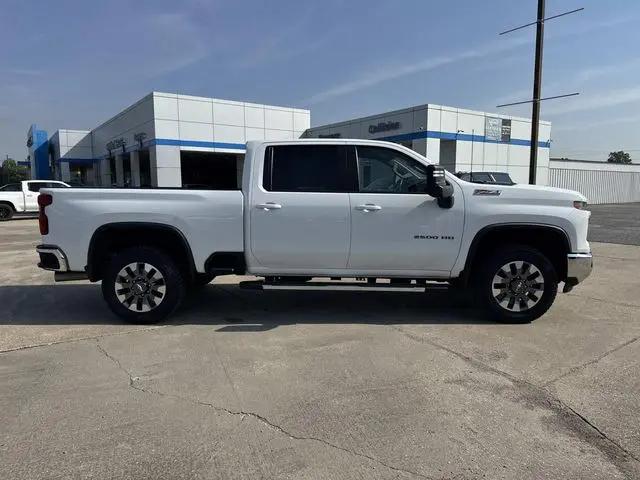 2024 Chevrolet Silverado 2500HD 4WD Crew Cab Standard Bed LT