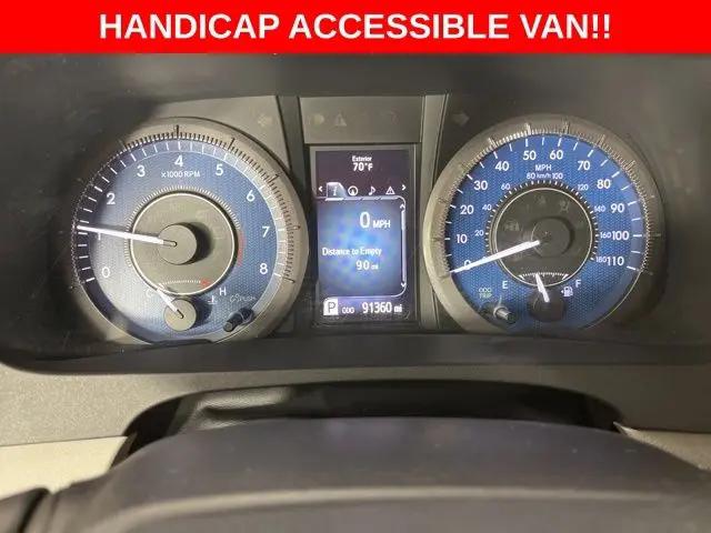 2017 Toyota Sienna XLE 8 Passenger