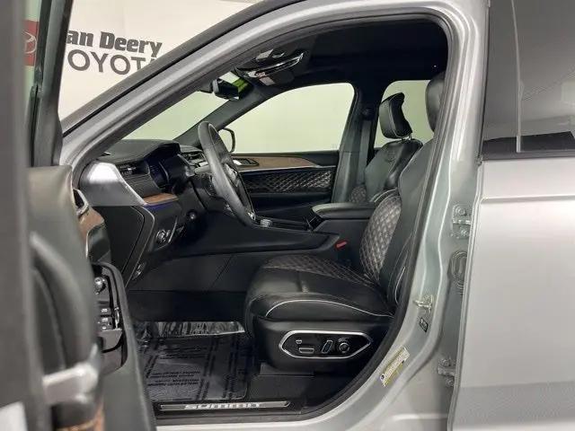 2024 Jeep Grand Cherokee L Summit 4x4