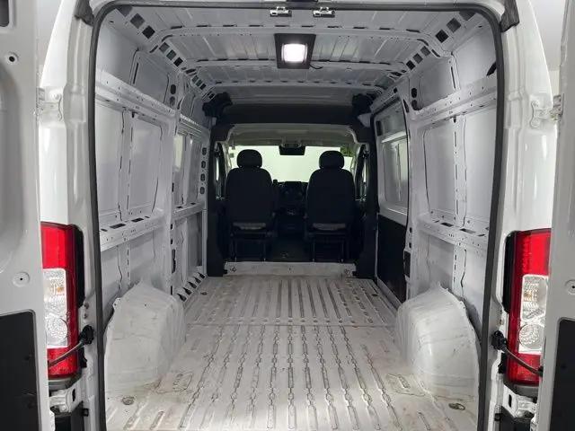2025 Ram ProMaster 2500 Cargo Van Tradesman High Roof 136" WB w/Pass Seat
