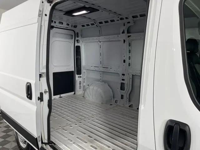 2025 Ram ProMaster 2500 Cargo Van Tradesman High Roof 136" WB w/Pass Seat