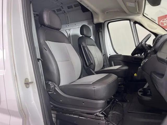 2025 Ram ProMaster 2500 Cargo Van Tradesman High Roof 136" WB w/Pass Seat