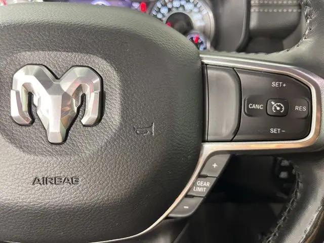 2020 Ram 1500 Laramie Crew Cab 4x4 5'7" Box