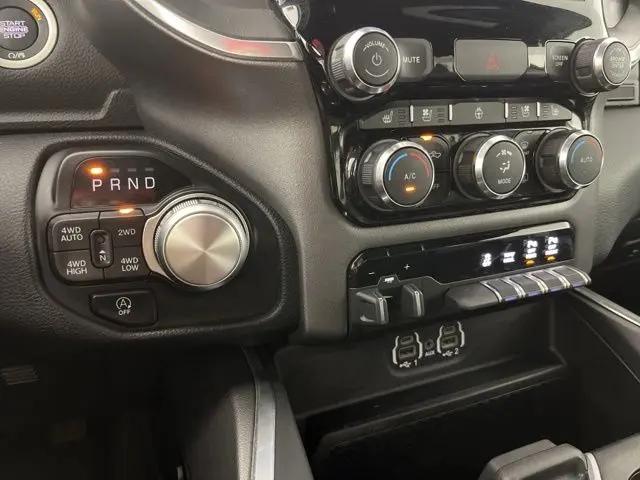 2020 Ram 1500 Laramie Crew Cab 4x4 5'7" Box