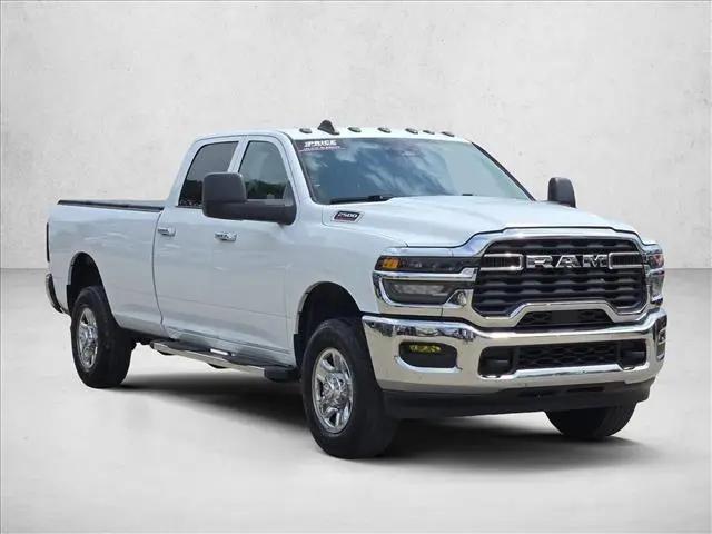 2025 Ram 2500 Tradesman Crew Cab 4x4 8' Box