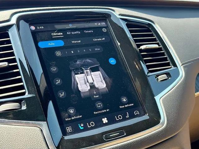 2023 Volvo XC90 B6 Ultimate 7-Seater
