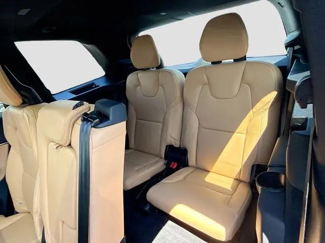 2023 Volvo XC90 B6 Ultimate 7-Seater