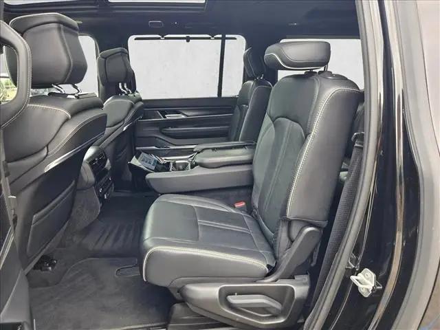 2024 Jeep Grand Wagoneer L Series II 4x4