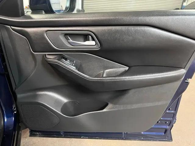 2025 Nissan Rogue SV FWD