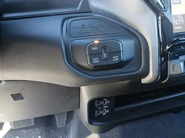 2026 Ram 2500 Tradesman Crew Cab 4x4 8 Box