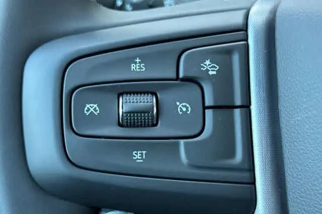 2026 GMC Sierra 2500HD Crew Cab, Standard Bed, SLE, 4WD