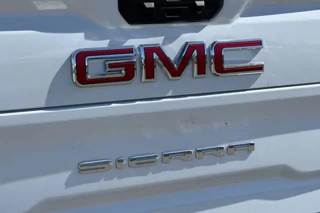 2026 GMC Sierra 2500HD Crew Cab, Standard Bed, SLE, 4WD