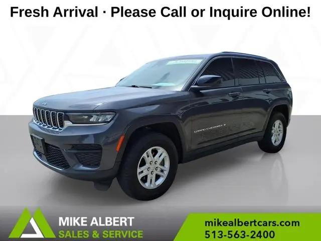 2023 Jeep Grand Cherokee Laredo 4x4