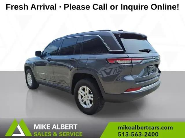 2023 Jeep Grand Cherokee Laredo 4x4