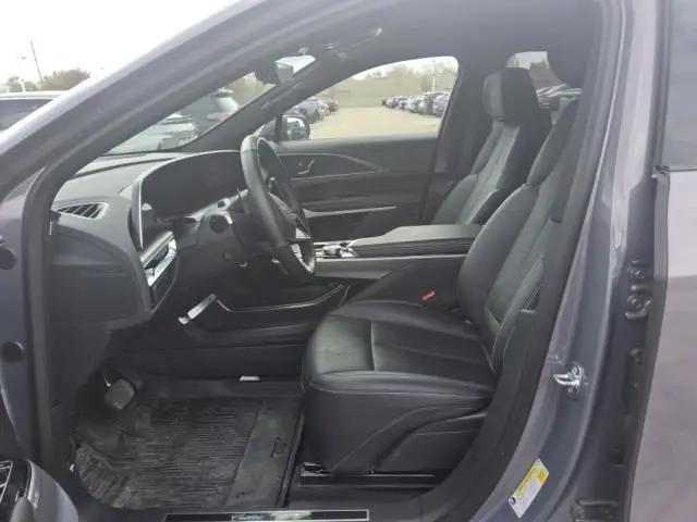 2025 Cadillac iQ Luxury 3 RWD