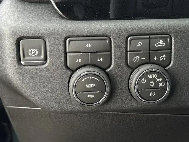 2026 Chevrolet Silverado 2500HD Crew Cab, Standard Bed, LT, 4WD