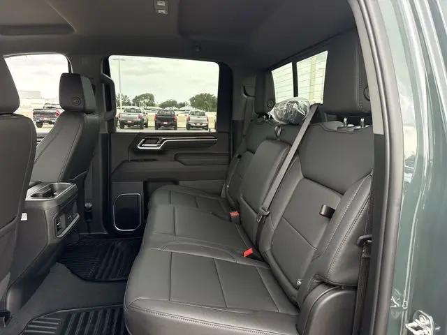 2026 Chevrolet Silverado 2500HD Crew Cab, Standard Bed, LT, 4WD