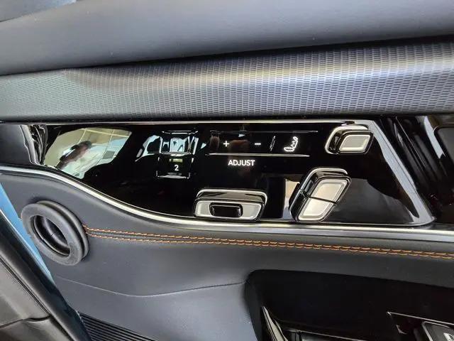 2026 Jeep Grand Wagoneer L Summit Reserve 4x4
