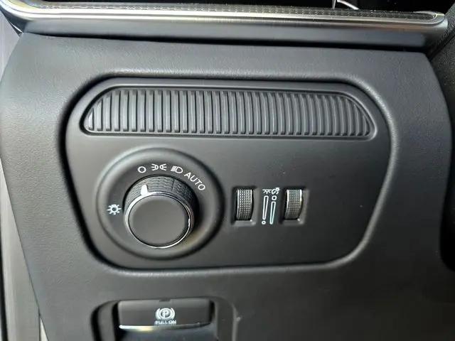 2026 Jeep Grand Wagoneer L Summit Reserve 4x4