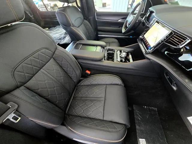2026 Jeep Grand Wagoneer L Summit Reserve 4x4