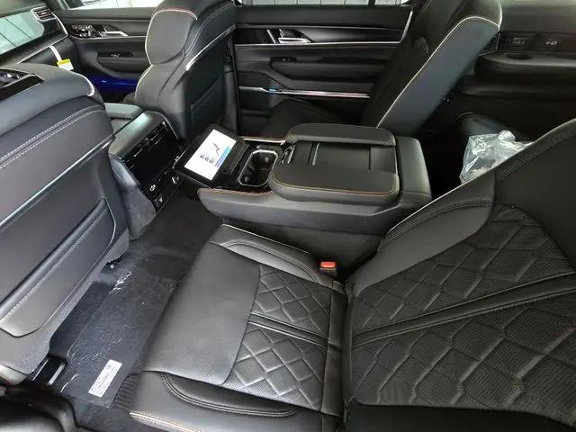 2026 Jeep Grand Wagoneer L Summit Reserve 4x4