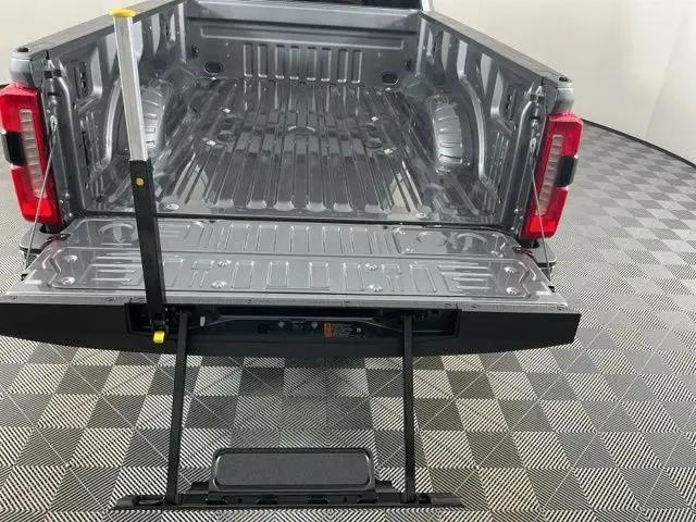 2025 Ford F-450 LARIAT