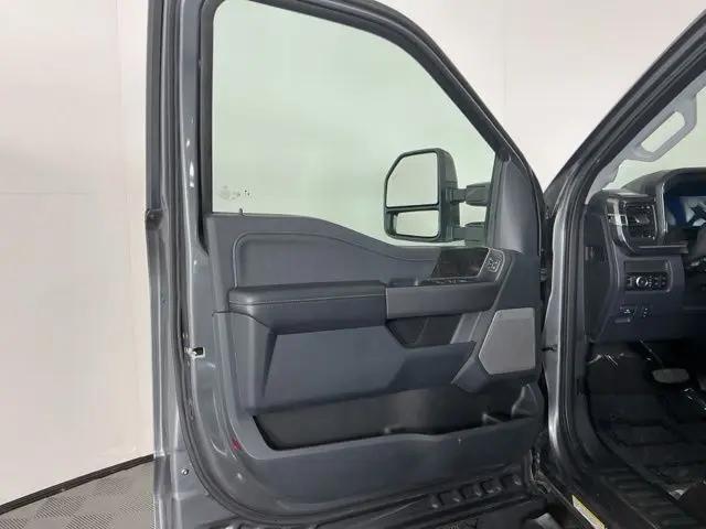 2025 Ford F-450 LARIAT