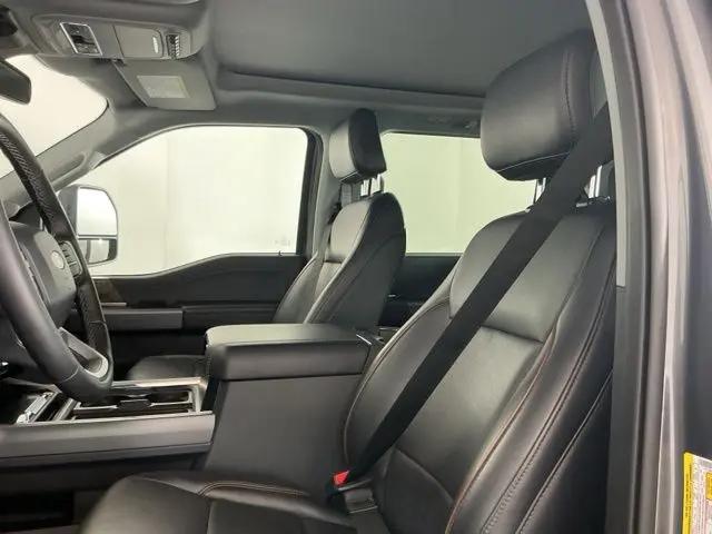 2025 Ford F-450 LARIAT