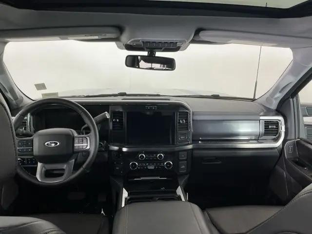 2025 Ford F-450 LARIAT