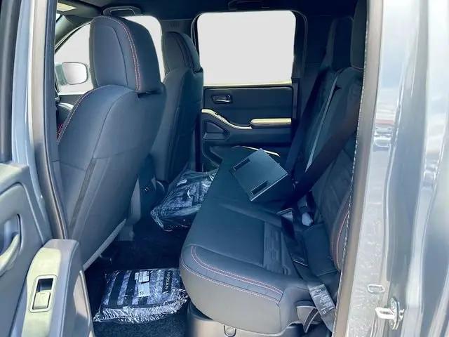 2026 Nissan Frontier Crew Cab PRO-4X 4x4