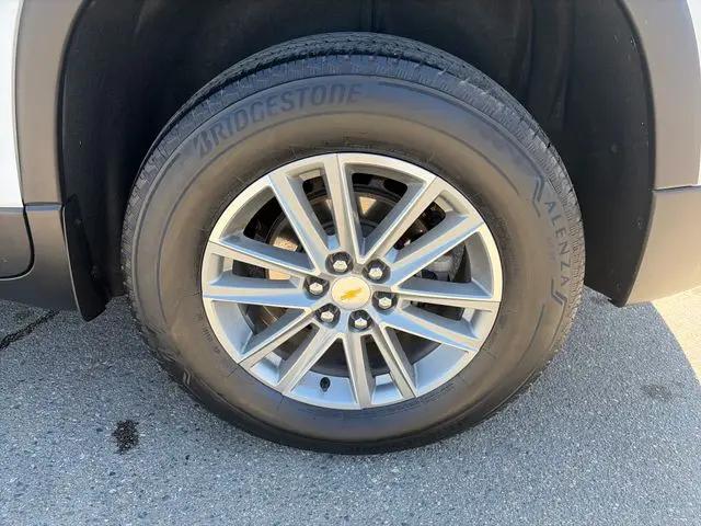 2022 Chevrolet Traverse AWD LT Cloth