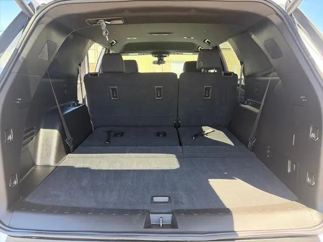 2022 Chevrolet Traverse AWD LT Cloth