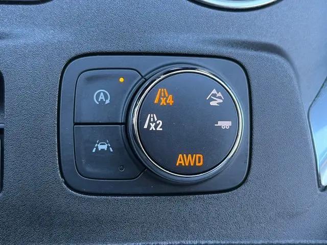 2022 Chevrolet Traverse AWD LT Cloth