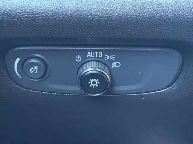 2022 Chevrolet Traverse AWD LT Cloth