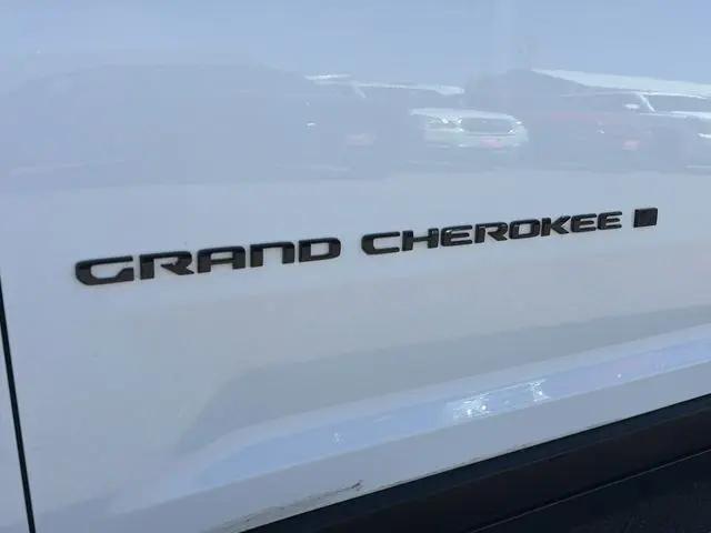 2023 Jeep Grand Cherokee L Altitude 4x4