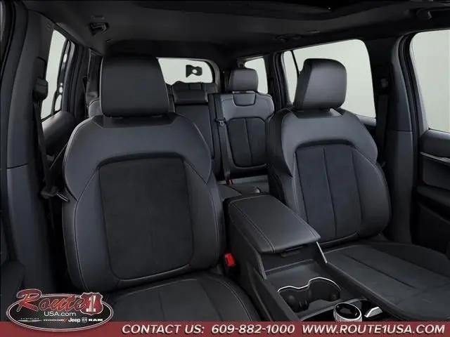 2026 Jeep Grand Cherokee L Altitude 4x4