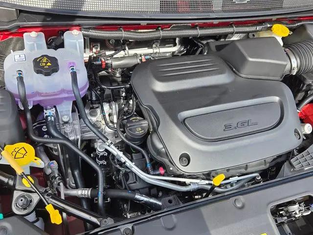 2027 Chrysler Pacifica Select