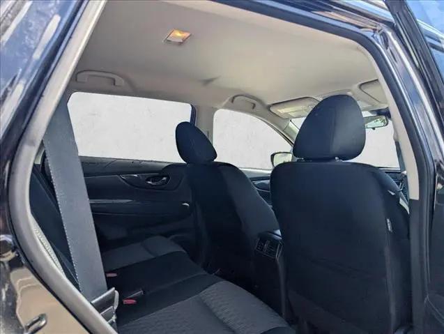 2020 Nissan Rogue SV FWD